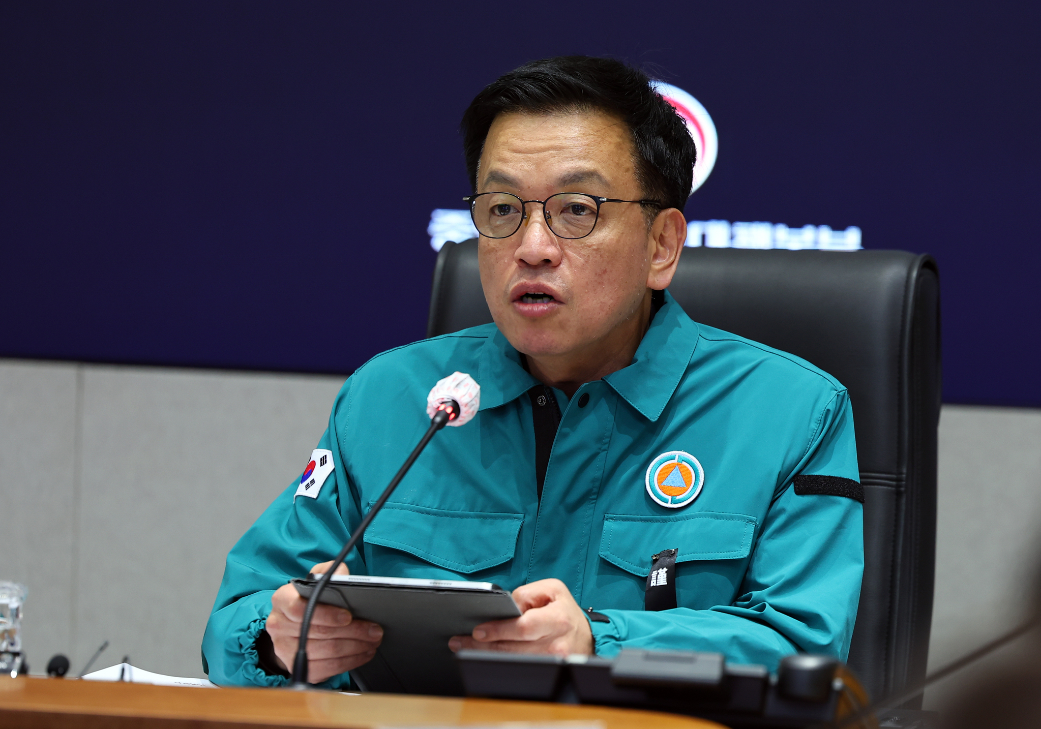 Acting President Choi Sang-mok pledges sweeping aviation safety