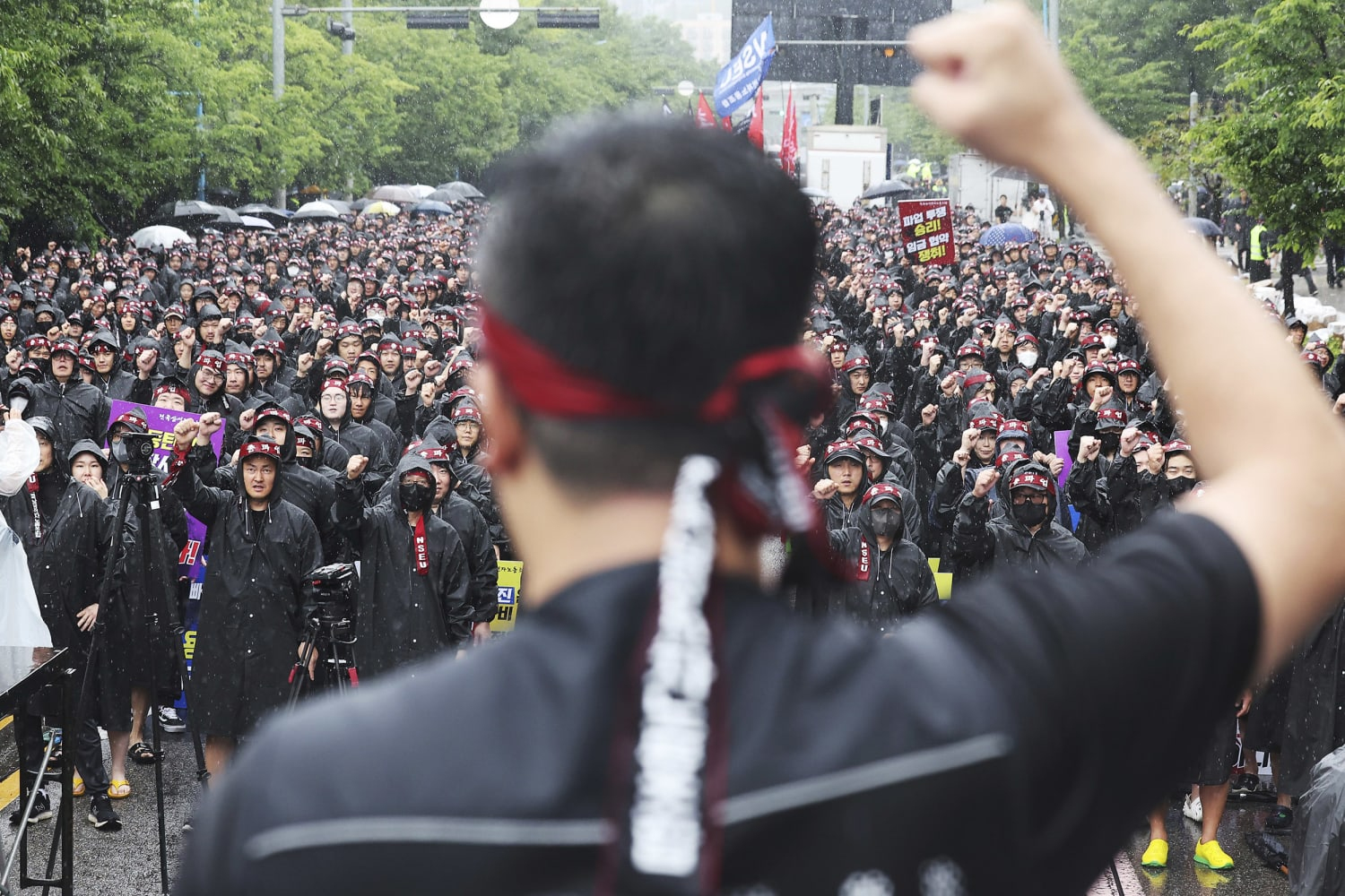 Samsung Electronics workers announce 