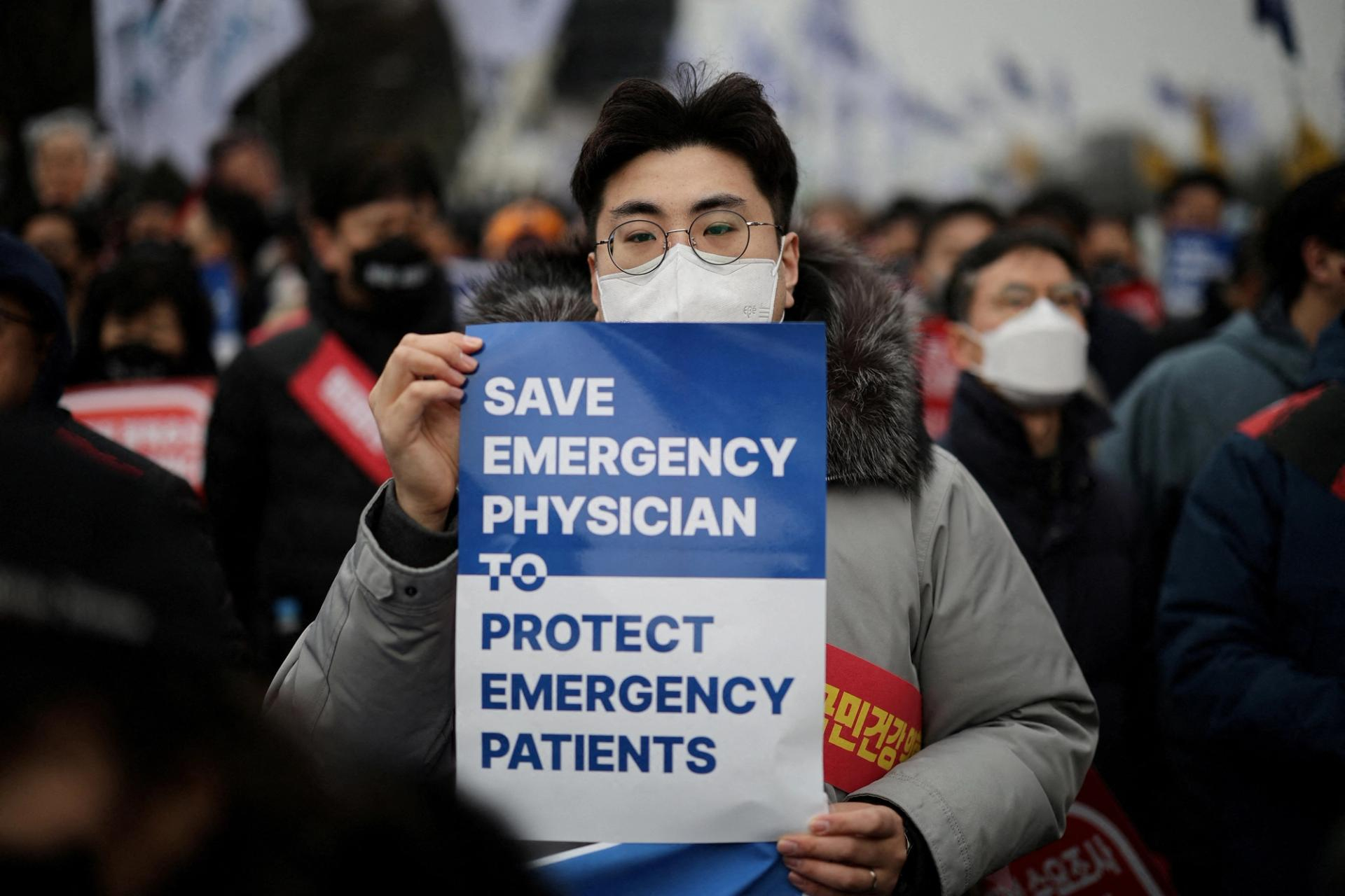 South Korea health care crisis grows as doctors prolong walkout